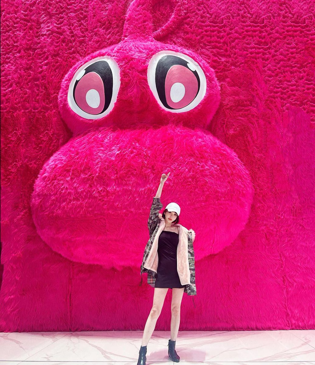 LizzyWangMusic's tweet photo. Hello big boy #pinkbaby #streetshot https://t.co/TXPQ3PxZk7