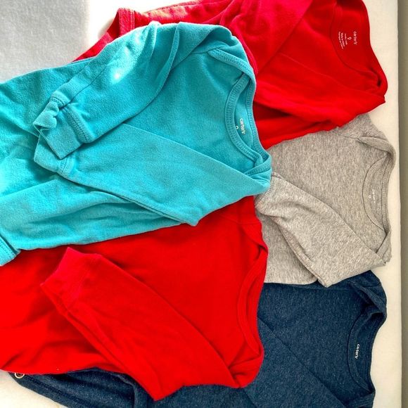 TaylorFoss5's tweet photo. So good I had to share! Check out all the items I'm loving on @Poshmarkapp #poshmark #fashion #style #shopmycloset #artisan #campuscouture #carters: https://t.co/2Jz6zl7Rb3 https://t.co/kGRsC0sNdc