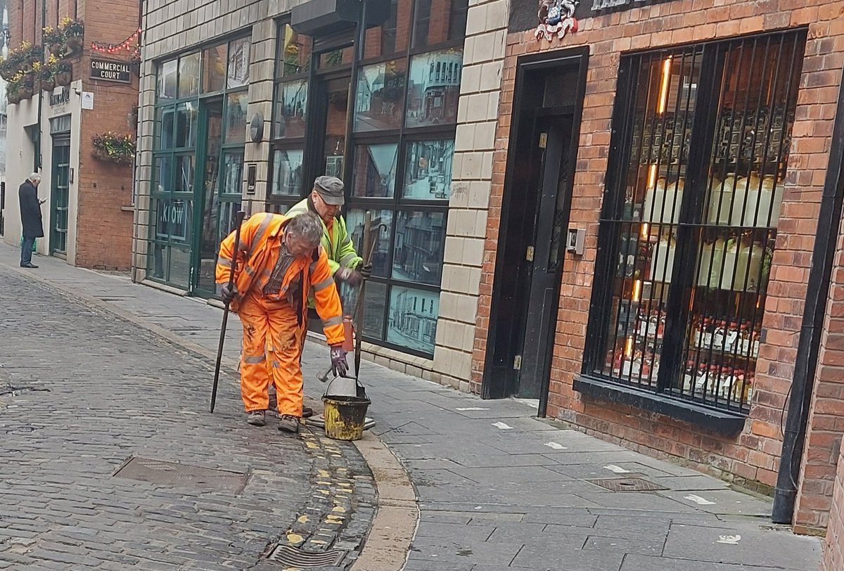#CathedralQuarterBelfast (@cqbelfast) on Twitter photo Thanks to <a href="/deptinfra/">Department for Infrastructure</a> for clearing drains on Hill Street.
#CathedralQuarterBelfast Thanks to <a href="/deptinfra/">Department for Infrastructure</a> for clearing drains on Hill Street.
#CathedralQuarterBelfast