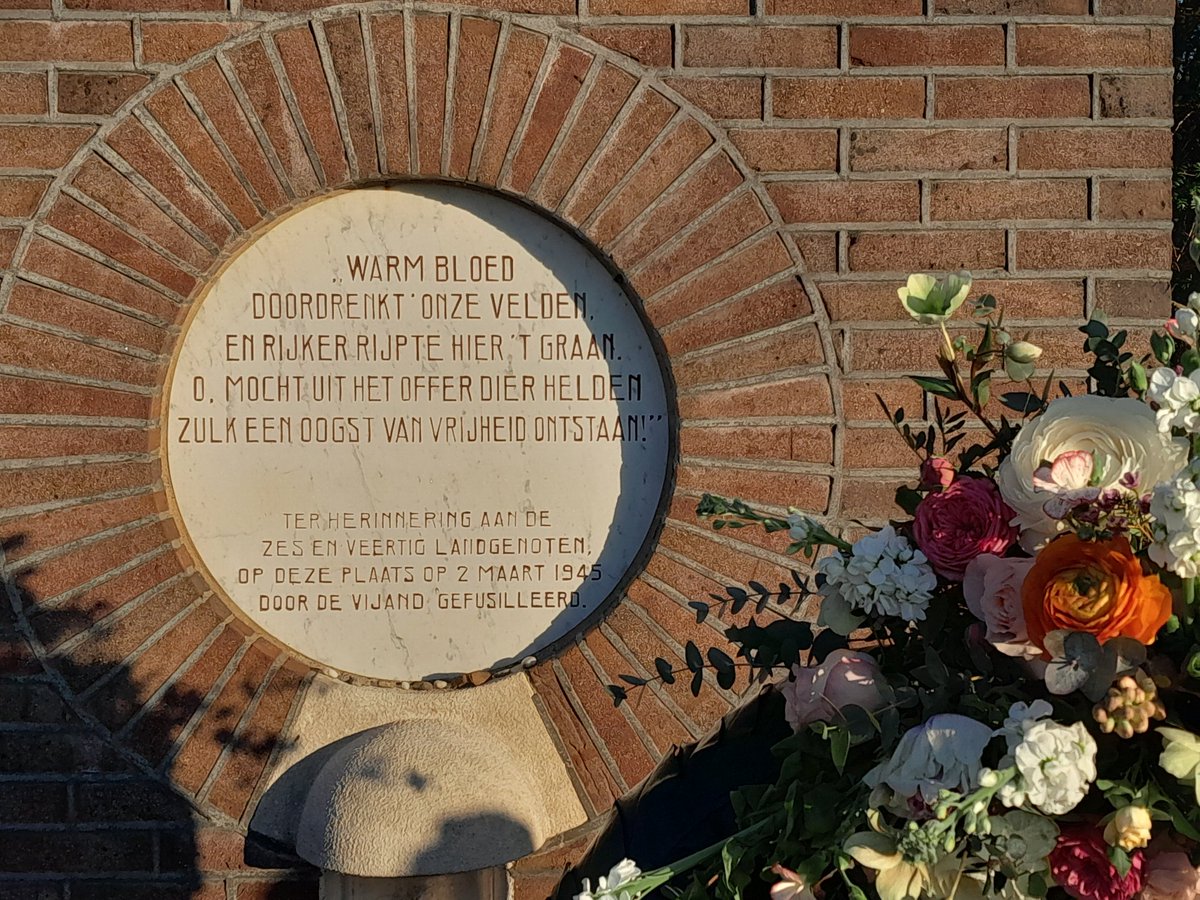 Captain Sideburns tweet media