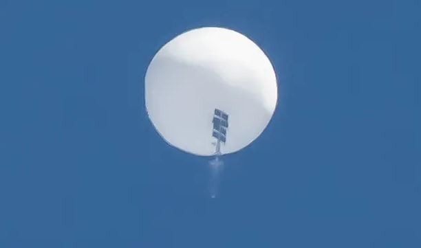 5 #PR lessons from the (mis)handling of the #ChineseSpyBalloon; Make a "Top 10" list to help promote your business. Learn more in the Swordfish March newsletter, online now! bit.ly/3YedPfp