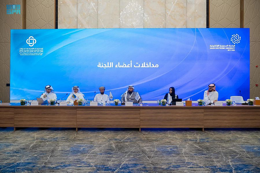 SPAregions's tweet photo. مسؤولو التعليم الإلكتروني بدول مجلس التعاون يناقشون مشروع الرخصة الوطنية لنظام إدارة التعلّم والعائد الاستثماري في برامج التعليم الإلكتروني.
https://t.co/iPBoah0vgU
#واس_عام https://t.co/hzAKGYSLhq