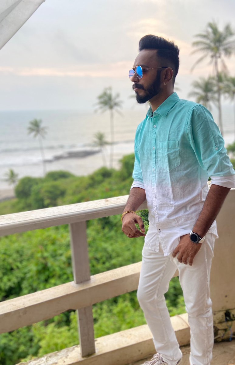 Sagarcasm_MUFC's tweet image. It’s bad manners to let a Goa vacation wait🌴🏖️
#Goavibes