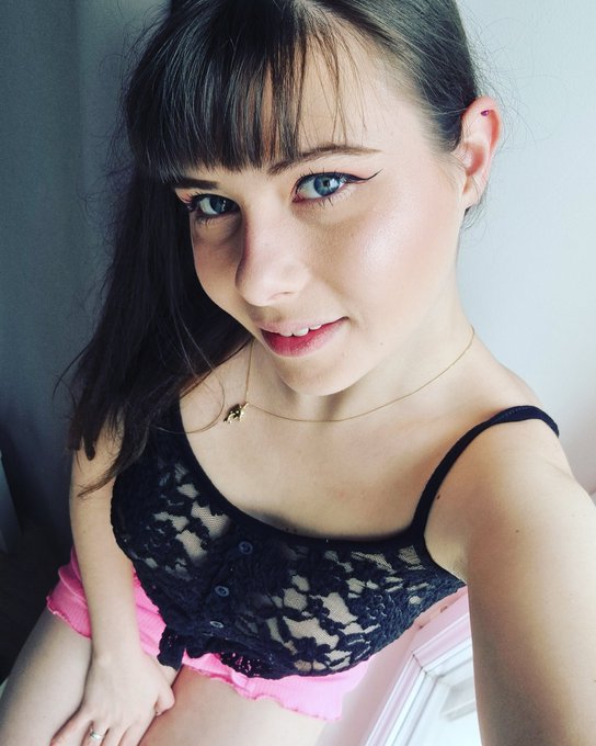 Big Kiss  De nouvelle vid&eacute;o en ligne les amours   #MLRGIRLS  ➡️https://t.co/6ah3NFob4x ➡️https://t.co/jr2bn76D18 ➡️<a href="/tag/mlrgirls"class="tags"><span>#mlrgirls</span></a>