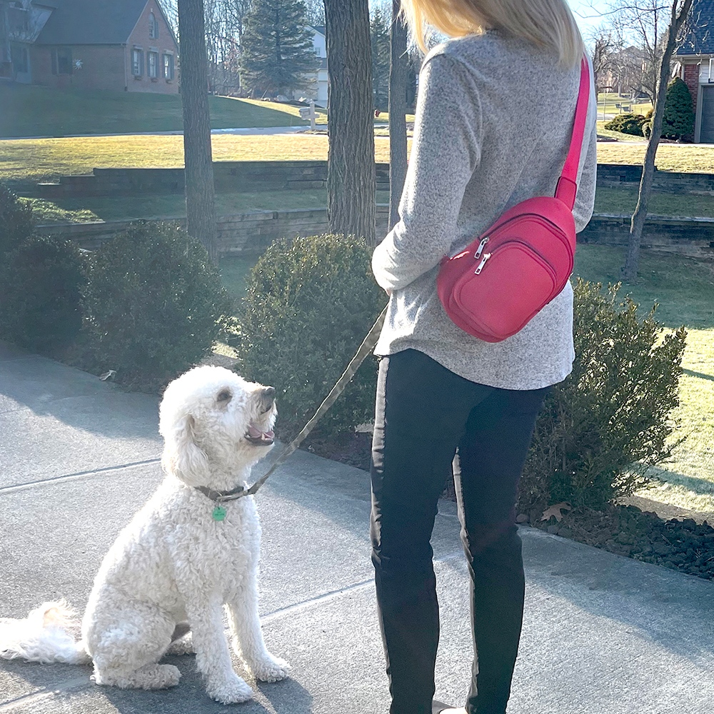 Our NEW Shelly Sling Crossbody Bag! 
Featured on @gmadeals for ONLY $20!!

Made of neoprene fabric, lightweight and easy to care for. Wear in front or across your back. An adjustable strap makes it easy to switch from left to right.
