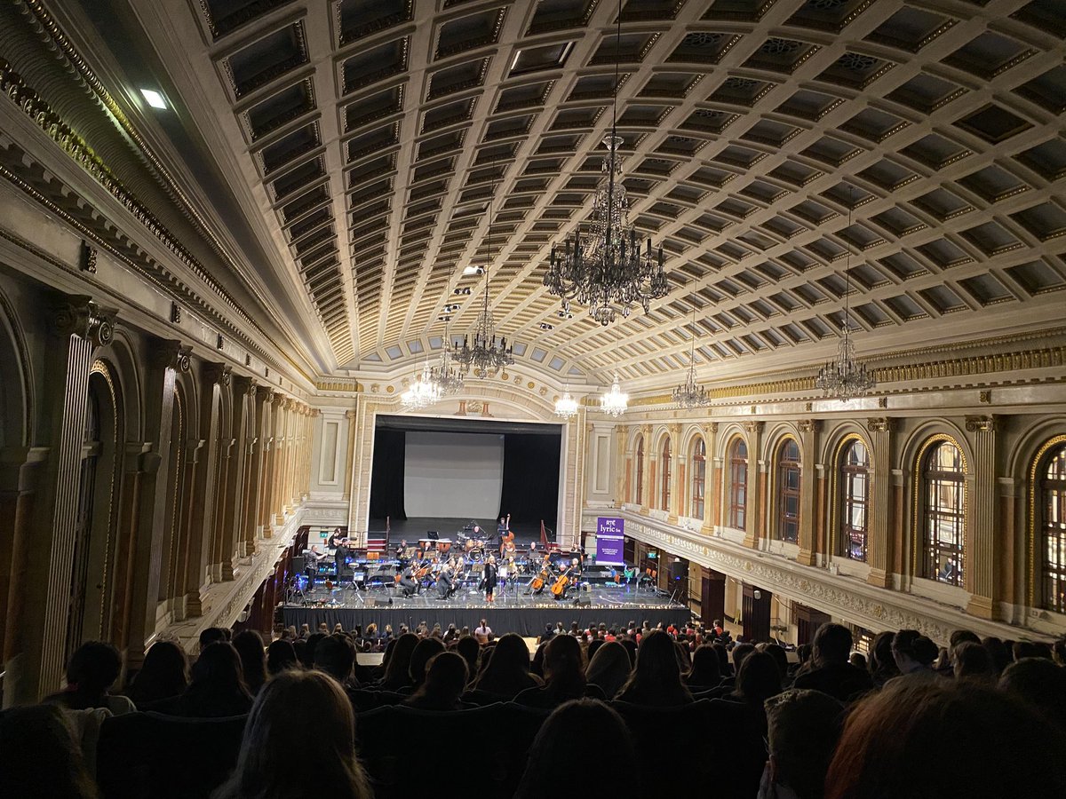 TrionoideM's tweet photo. Today, 60 music students travelled to City Hall for Cork Pops Orchestra, followed by a stop in Mahon Point on the way back. Well done to all students for exemplary behaviour and engagement while on this trip! 🤩🎶 @corkpops @RTElyricfm @Trionoide #music #performance #orchestra https://t.co/zImLvcQu9Y