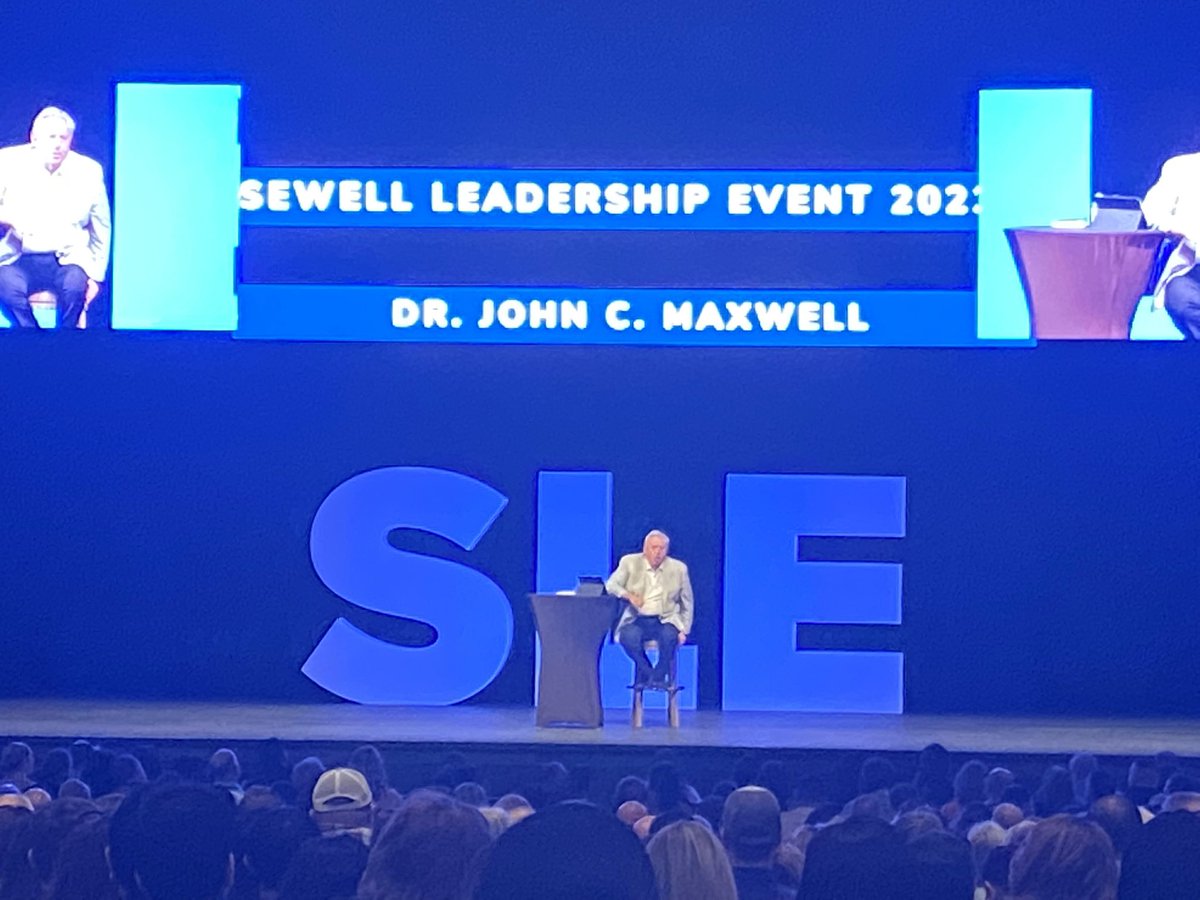 ECISDAthletics's tweet photo. Thank you Dr. John C. Maxwell for reminding us that “Inside growth proceeds outside greatness and to continue to ask ourselves not how long the journey will take but rather how far can we go!” #LevelinUp @EctorCountyISD @ScottMuri @monicanews @CoachDivaDay https://t.co/9UTppPz5RB