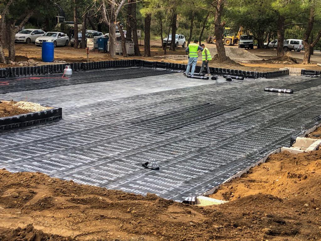 Burası birinci derece SİT alanı, önemli doğa alanı, antik kent bölgesi, cennet ormanlarımızdan biri…

Beton döküyor, şantiyeye çeviriyorlar. Binlerce yıllık bir doğa harikasını rant uğruna üç günde tahrip ediyorlar.

#PhaseliseDokunma