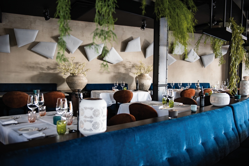 Snowsound is perfect for restaurants + cafes 🌿

Find lots of design inspo at the link below:
snowsoundusa.com/pdf/RFMA_Restu…

#snowsound #acoustics #restaurantdesign #cafedesign #interiordesign #cafeinteriors #restaurantinteriors #dining