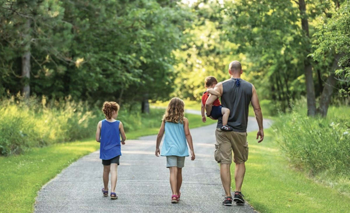 SDosier's tweet photo. How to encourage good health AND economic development? @BusinessNC's Kevin Ellis explores the #Greenways trend. Talks to Rutherford Co about growth around their trail, and includes #CLT and #Raleigh #Durham greenways. #YearoftheTrail #DKCGclient https://t.co/AhRtcGxX3x https://t.co/AEKQZvDvJr