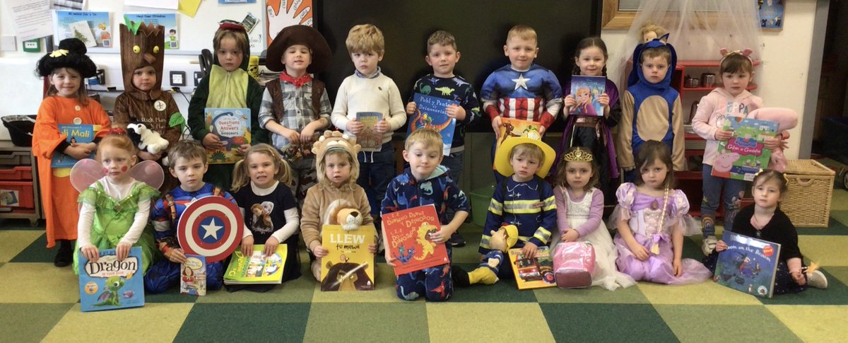 Diwrnod y Llyfr 2023 dosbarth Sawel #SawelCH #diwrnodyllyfr2023 #WorldBookDay2023