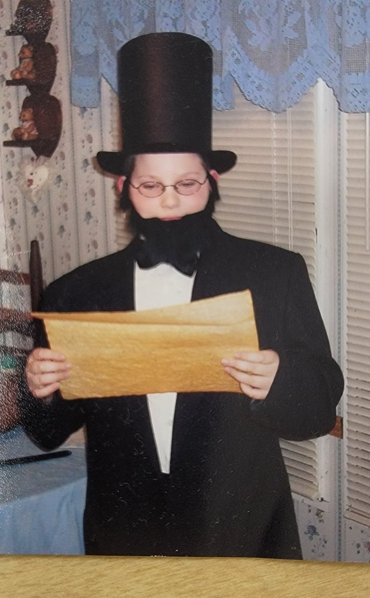 StewartKenly's tweet image. Mom recently found this Halloween pic of me from the 4th or 5th grade. When I say I&apos;m a life a long Lincoln nerd, or call him, with deep affection, &quot;my friend Abe,&quot; people often chuckle. They don&apos;t appreciate how deep my fandom goes. This will serve as proof. #POTUS16 #proudnerd