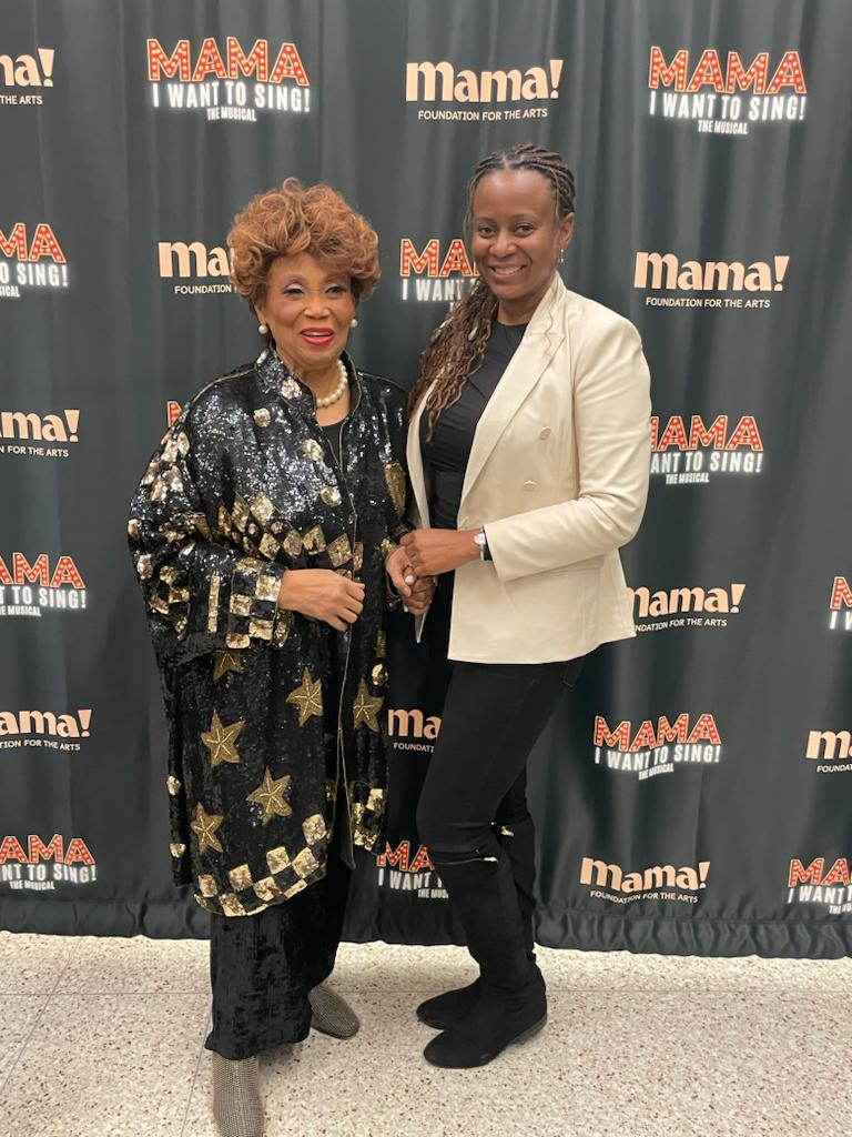 Celebrating the 40th anniversary of Mama I Want To Sing🎤