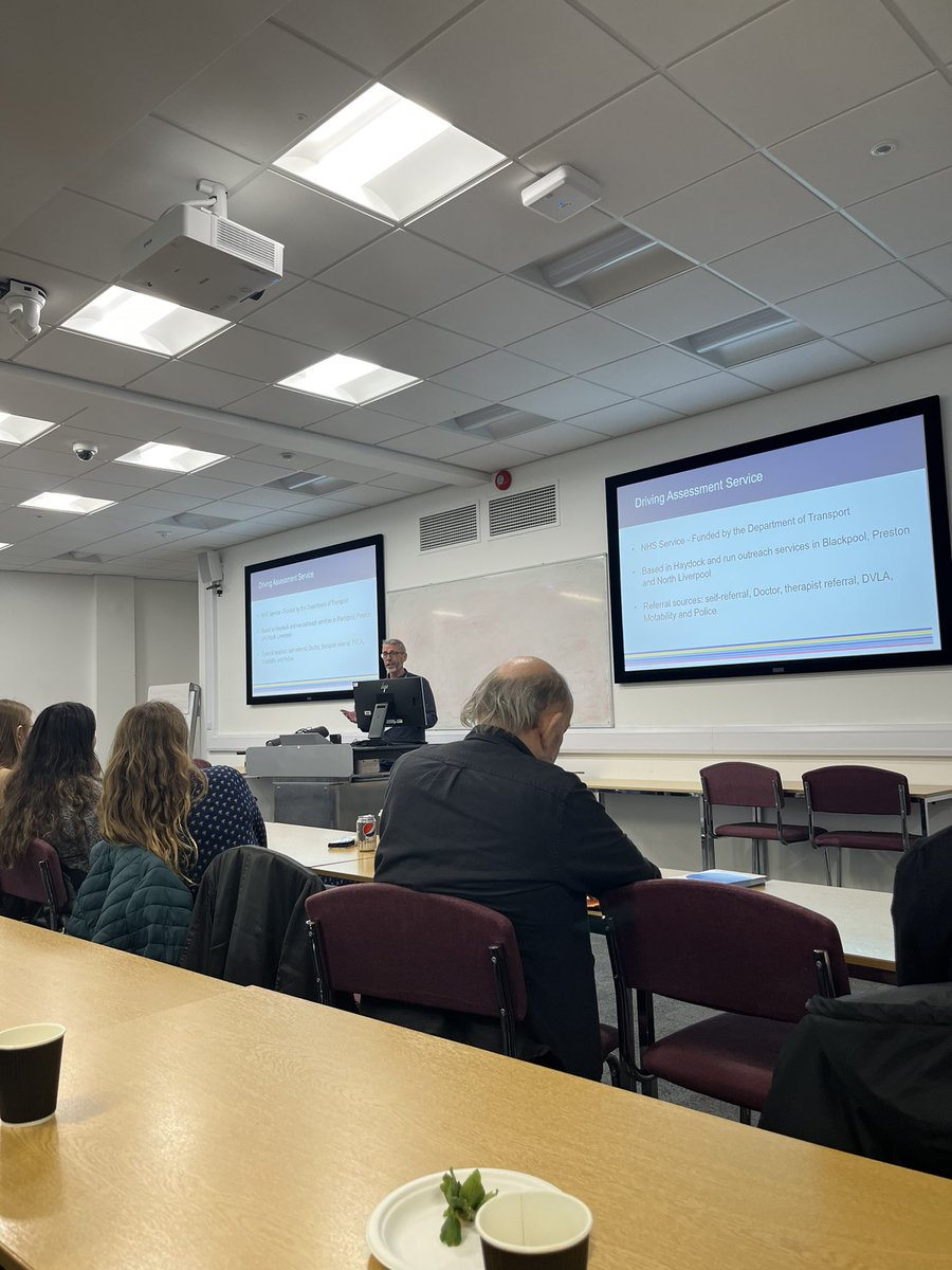 Yesterday afternoon I went to @ClarissaGiebel biannual regional networking meeting of the #LiverpoolDementia & Ageing Research Forum! 

As always I’m very impressed with the community this forum has built.