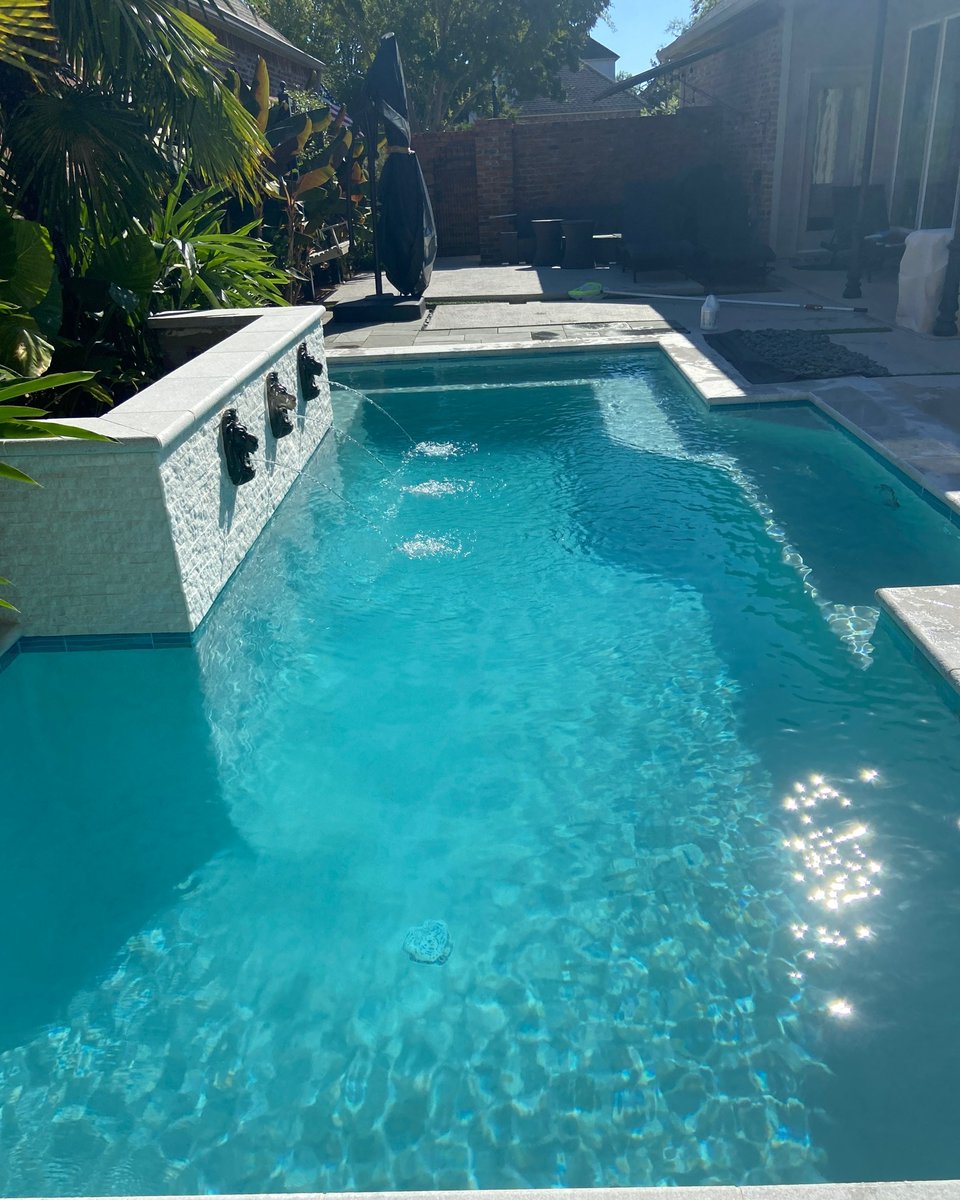 LucasFirminPool's tweet image. The incredible difference that a replaster can make! Does your pool feel outdated? Get in touch to learn how we can help! #replaster #poolmakeover #swimmingpool #poolbuilder #poolcontractor