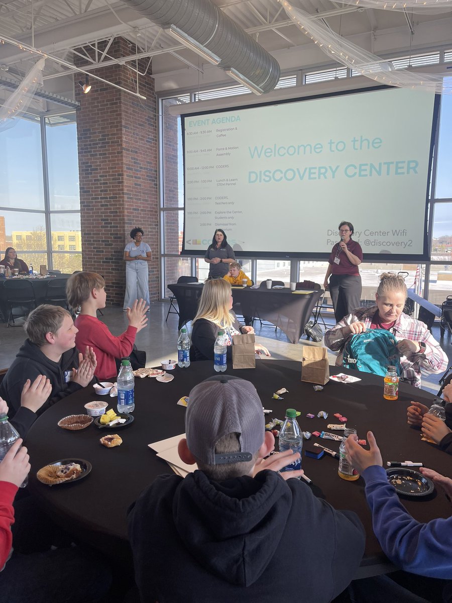 Full house of students from all over #Missouri 3-8 <a href="/DiscoveryCenter/">DiscoveryCenter</a> from the #codersprojectmsu  <a href="/MoStateCOE/">Missouri State COE</a> <a href="/MissouriState/">Missouri State</a> <a href="/KRFranklinPhD/">Keri Franklin</a> <a href="/JudithMtz/">Judith Martínez de García</a> <a href="/ClifSmart/">Clif Smart</a>