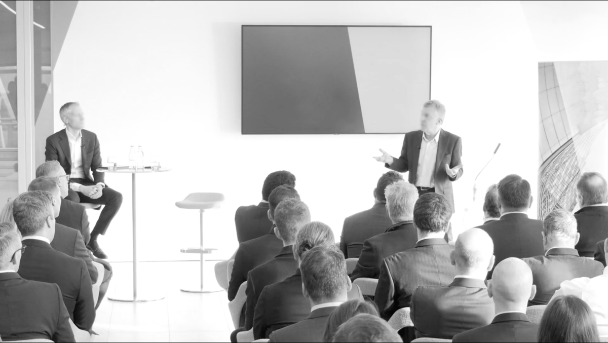 TrickboxTV's tweet image. This week, we provided #multicamera facilities for a live streamed hybrid event in the iconic Walkie Talkie building in London. The remote audience watched via our white label #virtualevent platform 🏙🎥💻