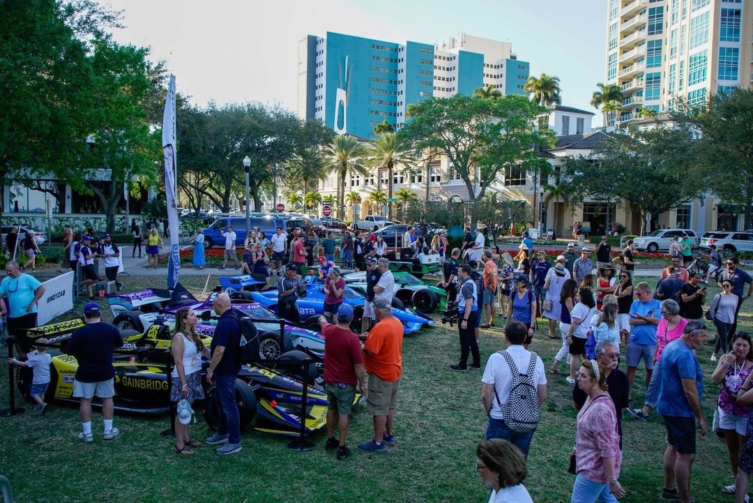 It’s almost time for the @gpstpete Party in The Park 🥳

Stop by at North Straub Park at 5:30pm ET to see the @FlyingLizard_MS Aston Martin Vantage AMR GT4 and the @RealTimeAcura Mercedes-AMG GT3 up close, and meet @JasonBellGTS2 during the drivers panel! 

#GTAmerica #GTStPete