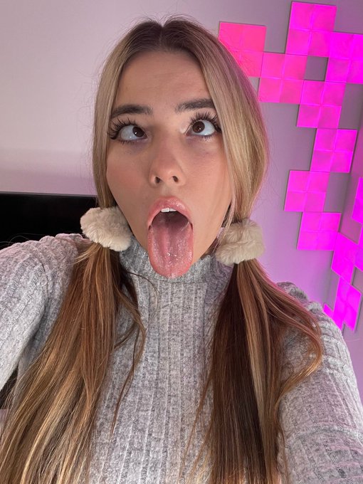 New Ahegao pic🥰 #ahegao #AhegaoQueen #ahegaogirl #animegirl https://t.co/dyL0xD5u3a<a href="/tag/ahegao"class="tags">#ahegao</a><a href="/tag/ahegaoqueen"class="tags">#AhegaoQueen</a><a href="/tag/ahegaogirl"class="tags">#ahegaogirl</a><a href="/tag/animegirl"class="tags"><span>#animegirl</span></a>