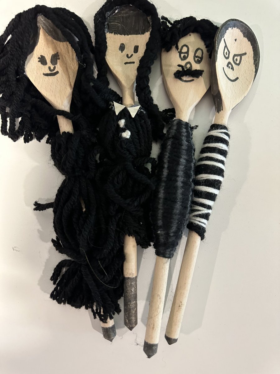Congratulations to our KS1 house competition winners! Fantastic book character wooden spoons😍📚👏🏻 <a href="/Kbahousechamp/">KBA House Champ</a> @KbaPrimary <a href="/KBuccleuchA/">KBA</a>
