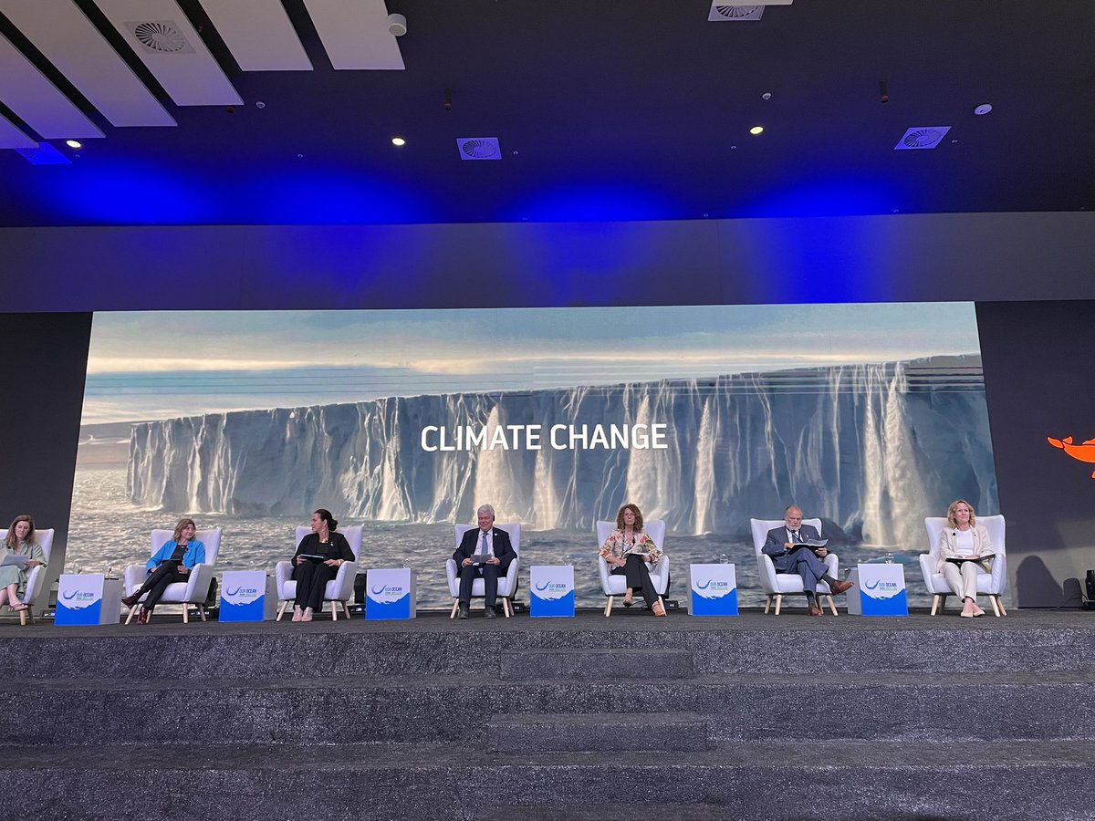 📣 Happening now! The #OAAlliance is at the #ClimateChange Panel @OurOceanPanama. Jessie Turner: 'the #ocean community must be using our voice to increase ambition for reducing #carbonemissions and transition to a net-zero society.' #OneOceanOnePlanet