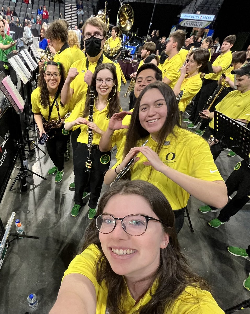uoclarinets's tweet photo. #pac12wbb https://t.co/7BIA4IZ7Bp