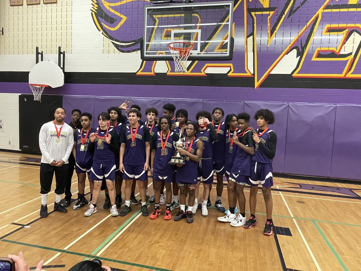 Congratulations to our Junior Boys Basketball team on a dominating season and a fantastic win in the ROPSSAA finals. Champs!! 🥇