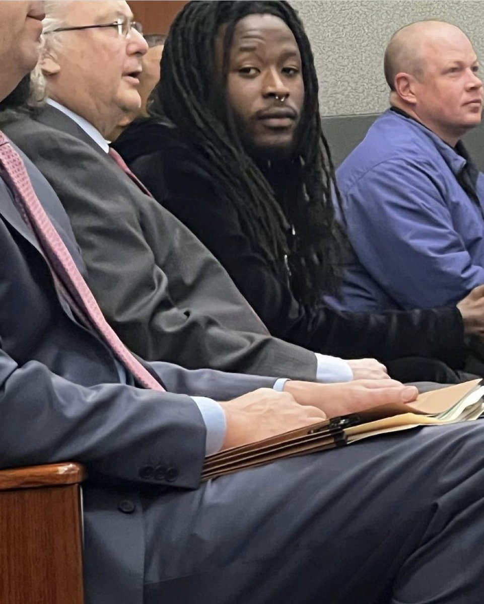 SheDatWeDat's tweet photo. Kamara said not guilty BIH 😭 https://t.co/U23qj00t8Y