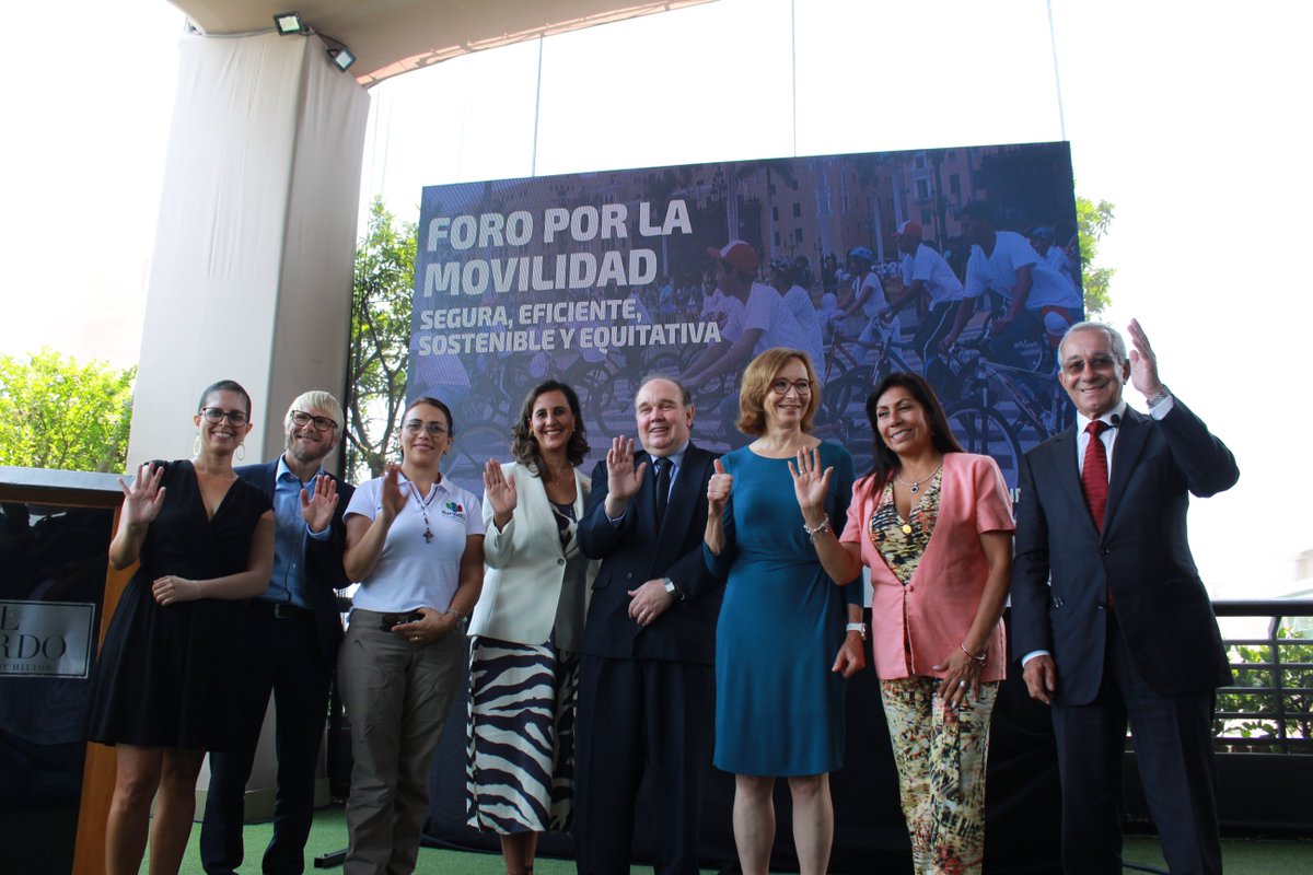 WRIRossCities's tweet photo. Special thanks 👏 to co-hosts, speakers + guests who joined this morning's inaugural convening! 

Together we can create safe, efficient, sustainable + equitable #Transportation systems 🚲🚍🚸 #forall. 

📸courtesy of @limacomovamos https://t.co/xs3ZhB5Aza