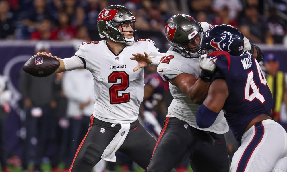 TheSamerAli's tweet photo. The speed of Michael Vick
The accuracy of Aaron Rodgers 
The arm strength of Patrick Mahomes 
The clutchness of Joe Montana

Kyle Trask https://t.co/mz37ZtsUKW