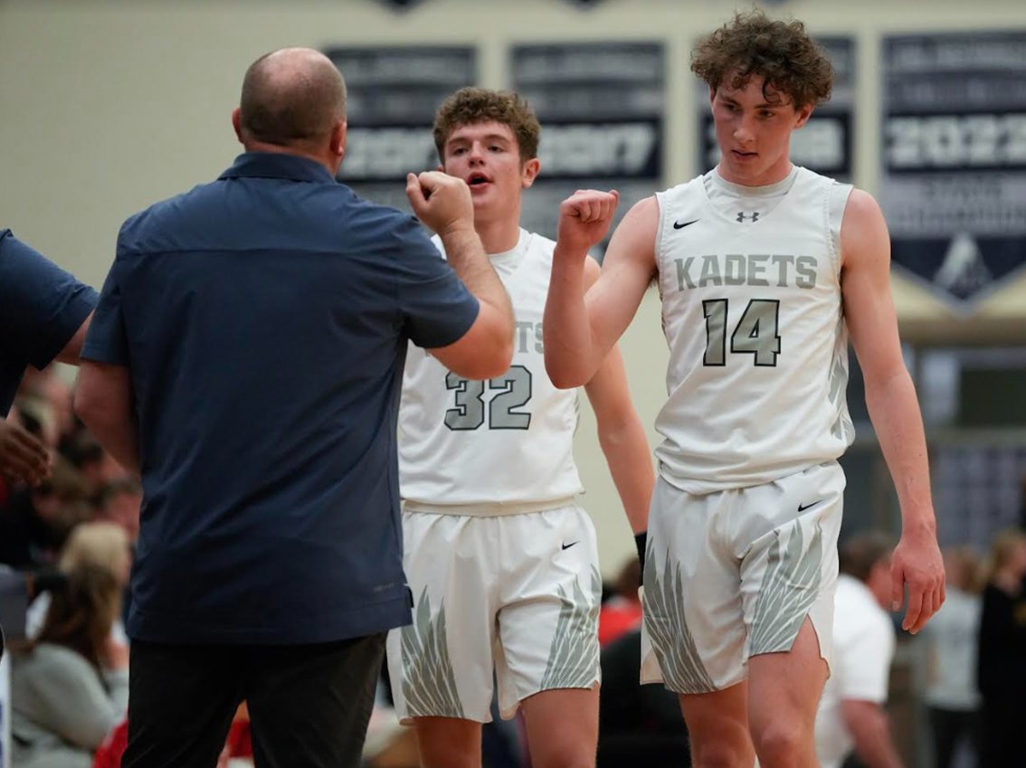 KevinBanksCOS's tweet photo. @Kadet_Athletics drop #PuebloSouth 64-58 beating 3rd conf champ in row. @FinnHorsfall32 career high 28 & @MaxHowery holds GPOY candidate #MoAustin to 8 under average. @DanMohrmann @J_Mills78 @PrepHoopsCO @Bball_CO @hoopstracker @gazettepreps @RobNamnoum @bradeyking @lukezahlmann https://t.co/LinOCZFMSz