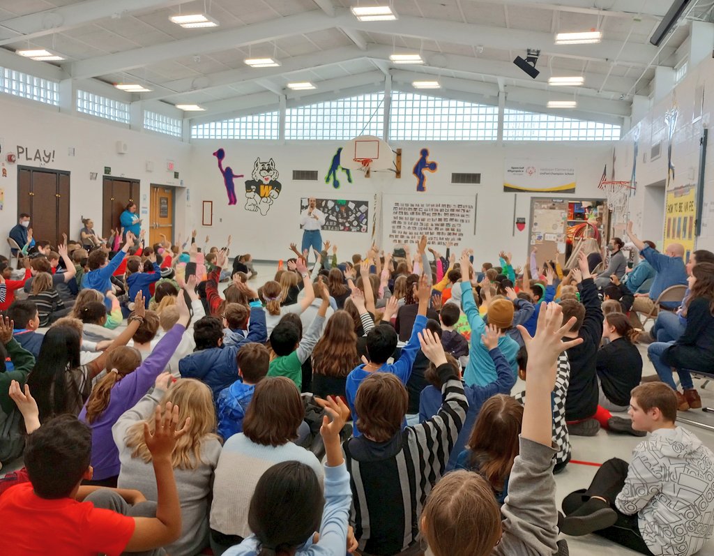 MrsZubarevLMC's tweet photo. Today we kicked off March is Reading Month with an author visit from the amazing Johnathan Rand!!! He'sthe author of the Michigan and American Chillers series! #WebsterLMC #WebsterWildcats🐾 #LivoniaPride https://t.co/ftsSwHwybx