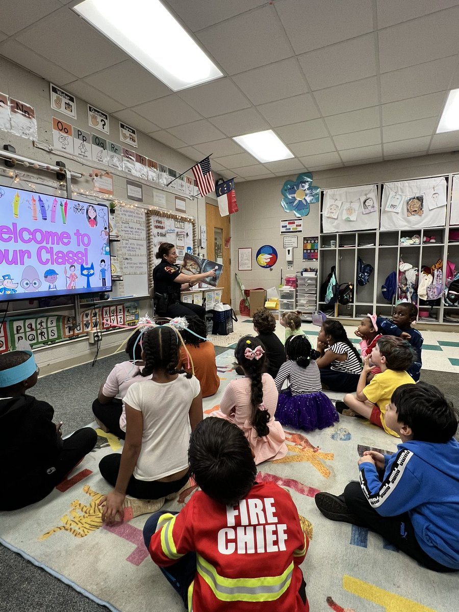 An AMAZING #RAA23 book character day! We are so appreciative that officer Cinanni was able to join us as a guest reader!