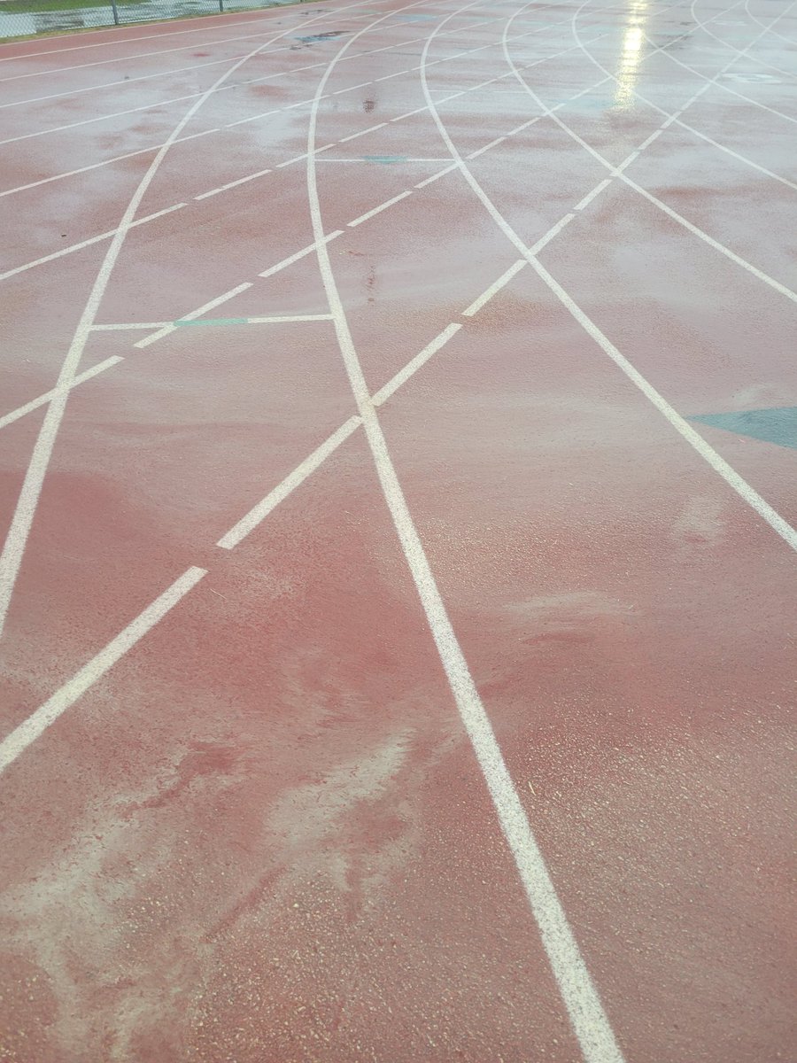 GTownTrack843's tweet photo. Just a regular day. https://t.co/hnZ2H2Dt3v