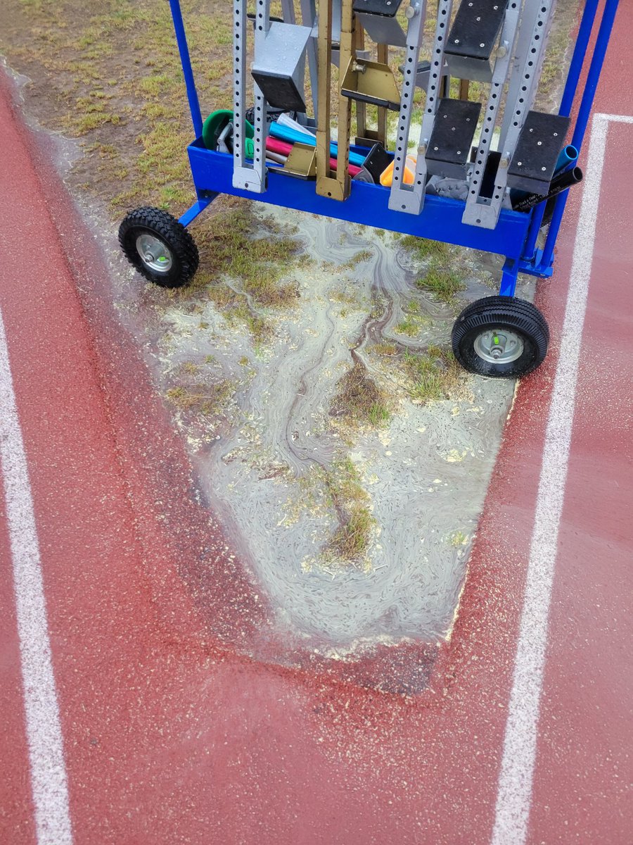 GTownTrack843's tweet photo. Just a regular day. https://t.co/hnZ2H2Dt3v
