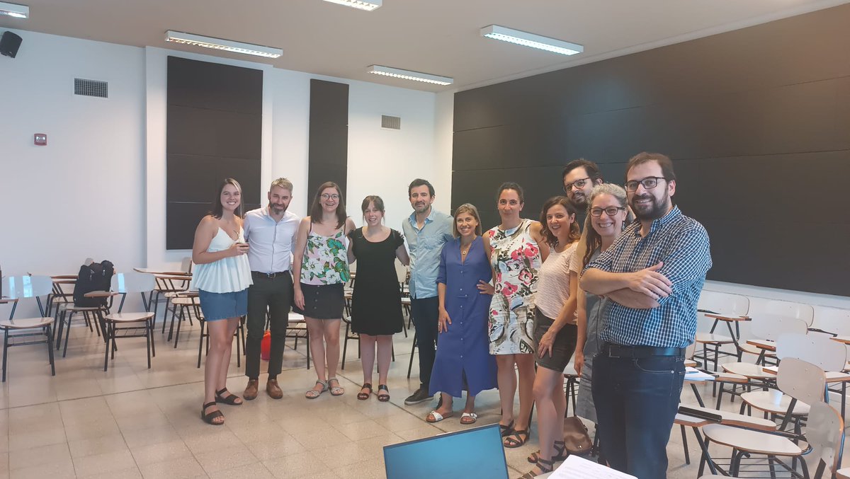 OMediosUruguay's tweet photo. Enriquecedoras jornadas de intercambio del Observatorio con periodistas en actividad sobre prácticas y rutinas en @FicUdelar. Gracias por participar! @PatriciaJMadrid @dasilvailiana @ctapia1982 @natiroba @fwernerv @Tinchorgz @natalianogues1 @marianacianelli @MathiasDaSilva_ https://t.co/y901PbpLsc