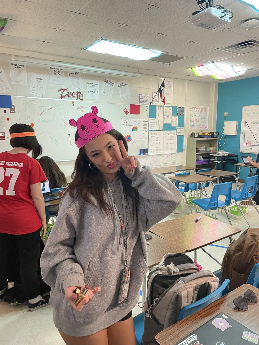 bobcatmath's tweet image. Are you a Hypotenuse Master? 8th grade @HaysBMS Bobcats earned the “hippo”potenuse crowns when they demonstrated mastery on proving the converse of the Pythagorean Theorem. @NataleePeterson @HaysCISD #BartonWay #iteachmath #MTBoS