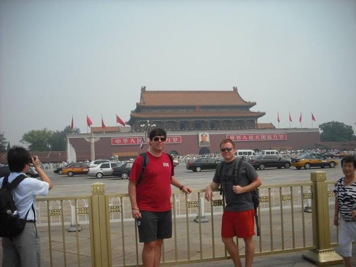 BtheMAX's tweet photo. An end of an era. Hashtag Confucius survivors. @granpappysteve https://t.co/LhOji7bV6z