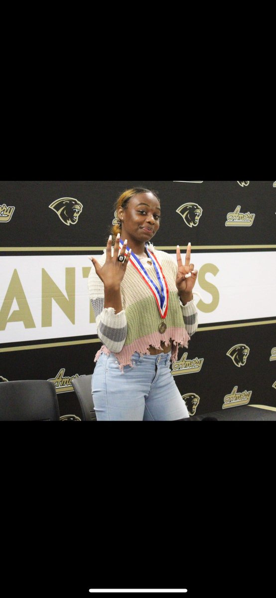 jeromejskillz's tweet image. @spratt_jayla  #Ringpresentation #track #100mhurdles @AmorySchools @NCAATrackField #statechampion @MacCorleone74