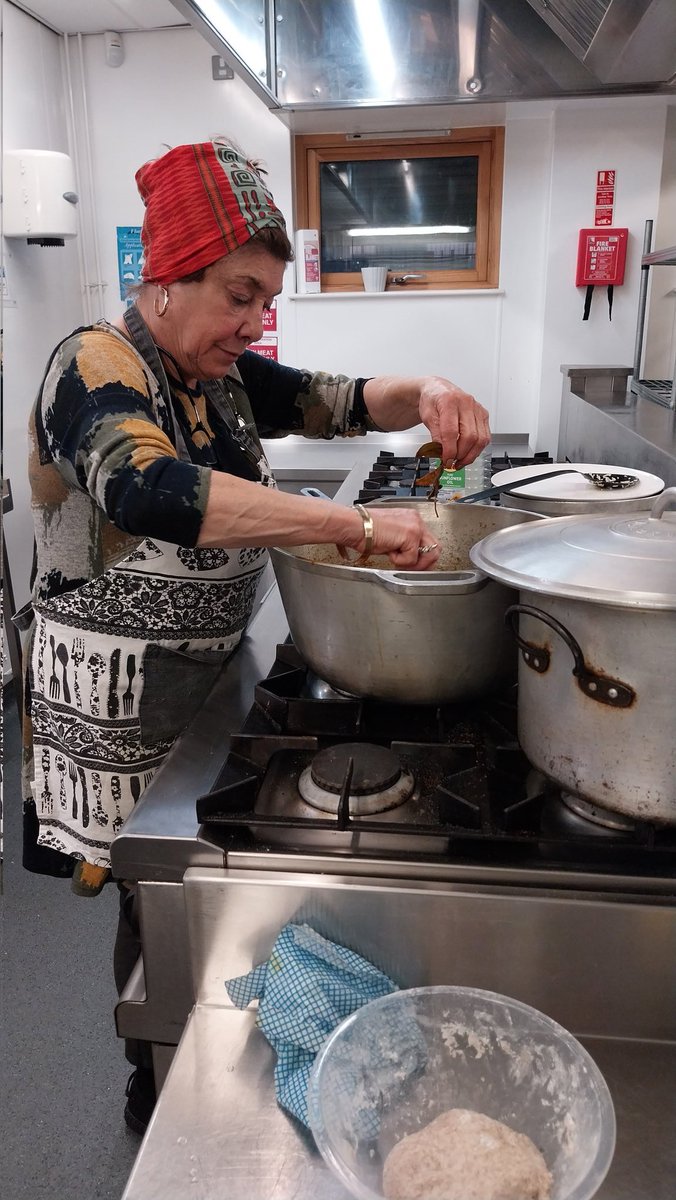 ButetownCentre's tweet photo. Chicken curry, rice and chapatis ready at our Warm Space Supper Club. All welcome between 6.00- 7.30pm. #C3SC https://t.co/hZtAXj3N22