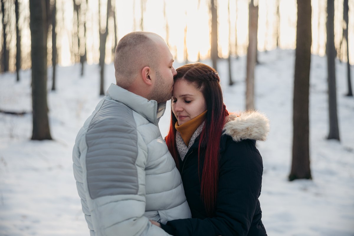 gabormatesz's tweet photo. Patrícia és Péter jegyes sorozat és egyben búcsú is az idei enyhe téltől 💍❄️😁
És egyben Helios 44M4 teszt is volt. Az a becsillanás valami atom módon tetszik. 😱🤓
A sorozat folytatása: https://t.co/ncvKEnkxif
#jegyesfotózás #esession #párosfotózás #gabormateszphotos https://t.co/9puoFS49Dr