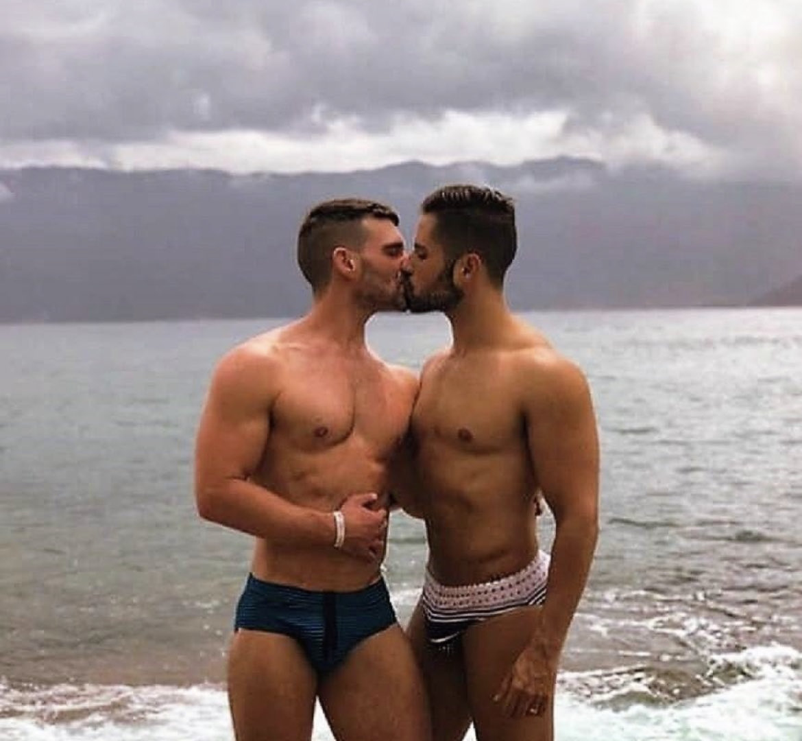 неожиданные встречи геев фото 112