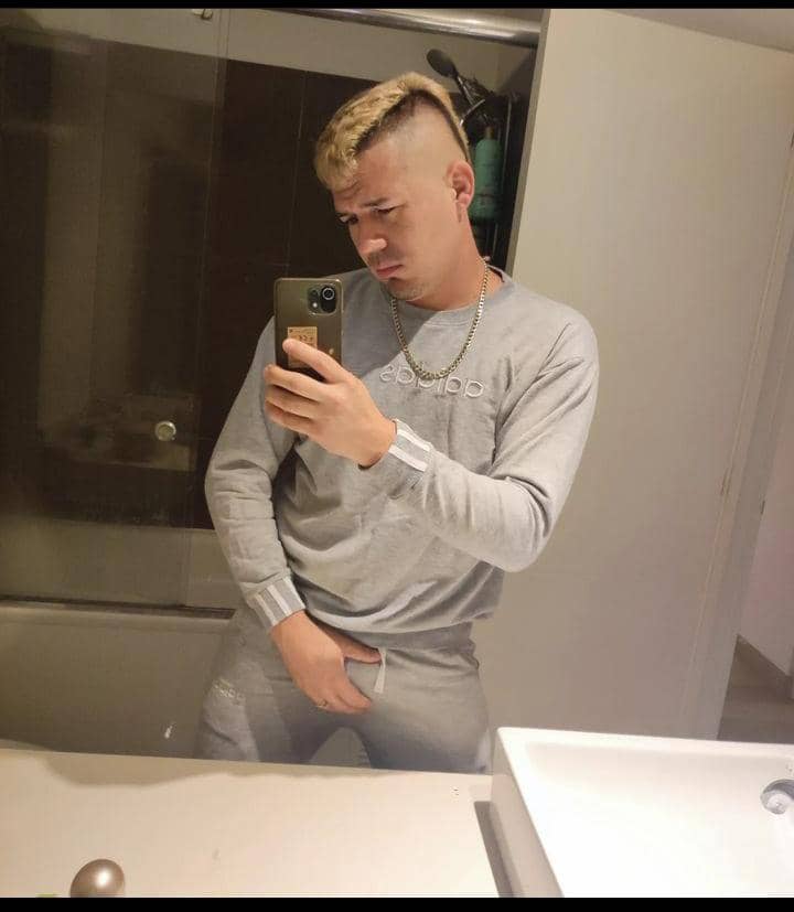 Dilan64755725's tweet photo. Chico guapo Disponible 🔥🔥💪 https://t.co/DjTLdV3W7o