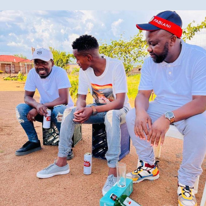 MUZI2478's tweet photo. #NewProfilePic https://t.co/WtPmAm9w2i
