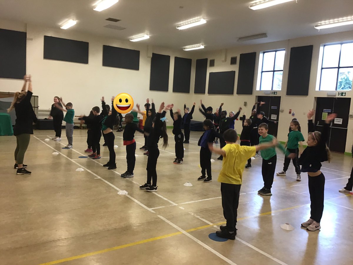 LindenRDPoplar's tweet photo. We enjoyed our first dance lesson in PE today @Linden_PE https://t.co/jqOPc16zB9