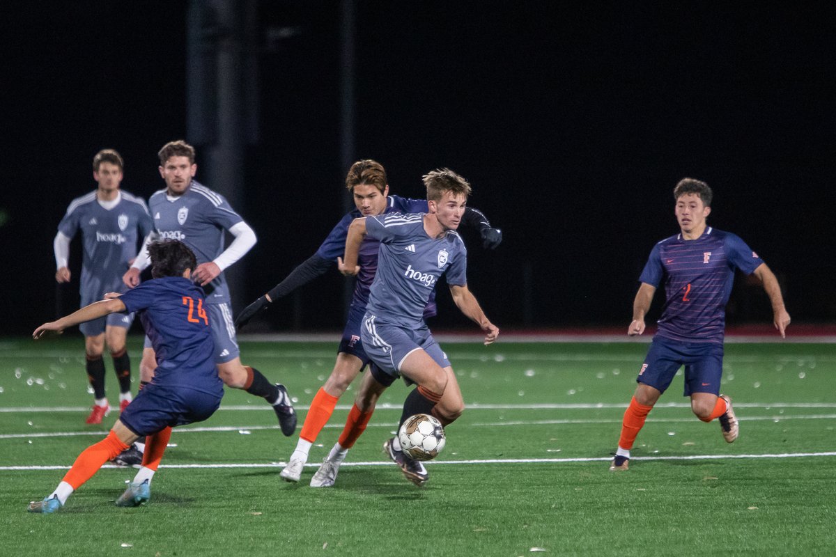 orangecountysc's tweet image. Former Titan vs. Titans 🍊

Core memory for @owen_lambe playing his alma mater last night!