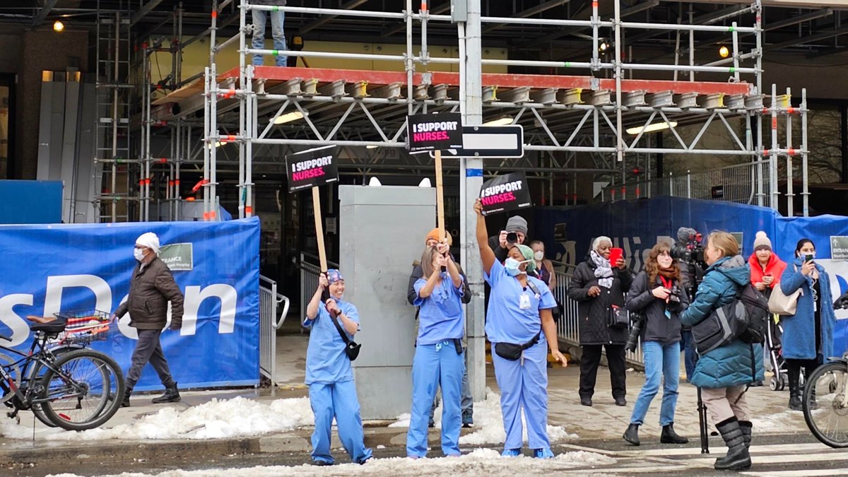 osstf's tweet photo. Proud to be at the @ontarionurses rally, with Education Workers &amp; Teachers marching to #SupportNurses🙌🏾

@fordnation, give them fair bargaining + better staffing &amp; wages that they deserve!

When nurses win, we all win ✊🏾
#BetterStaffingBetterCare #OnPoli #OSSTF #OntEd https://t.co/Vm28IDOhAv