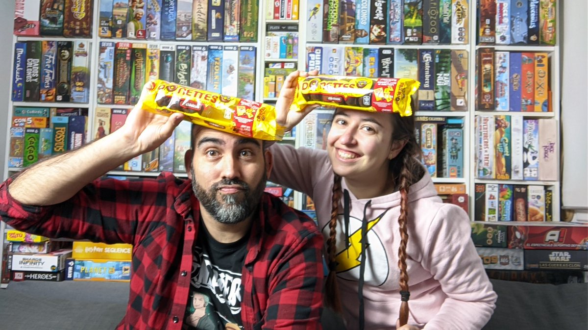 ElPandaJugon's tweet photo. En VillaPanda tenemos muchos juegos, cientos de hecho, rozando el millar.
Pero hay uno que no tenemos, y es el juego exclusivo de Donettes.
Así que a ver si se deja caer uno por aquí y le echamos el guante, o mejor dicho, la zarpa 🤣
#VerdadesComoDonettes #ComparteElDonetting https://t.co/kgApji3tPb