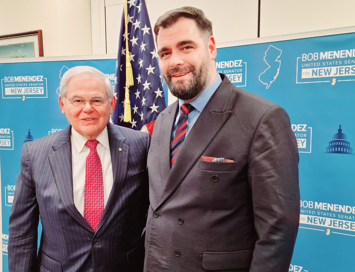 Just had a productive briefing with @SenatorMenendez, Chairman of the US Senate Foreign Affairs Committee.Excited to work towards individual freedoms and collective rights in partnership. Together, we can achieve Presheva Valley aspirations!🇺🇸 #collectiverights #individualfreedom