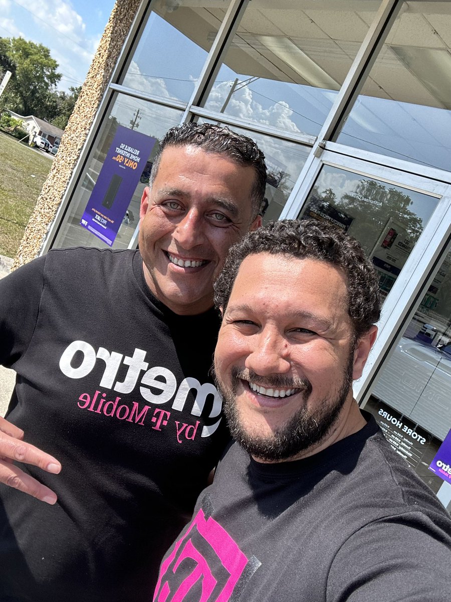 Spending time with Celltouch today. They are great people doing big things. I appreciate the partnership @khalladkhallad @TonyCBerger @GHengtgen @thayesnet